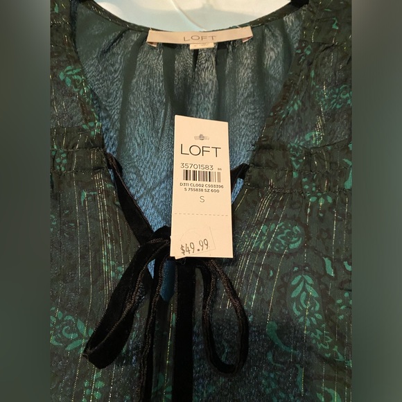 Shimmer Paisley Velvet Flutter Tie Neck Top - Picture 6 of 7